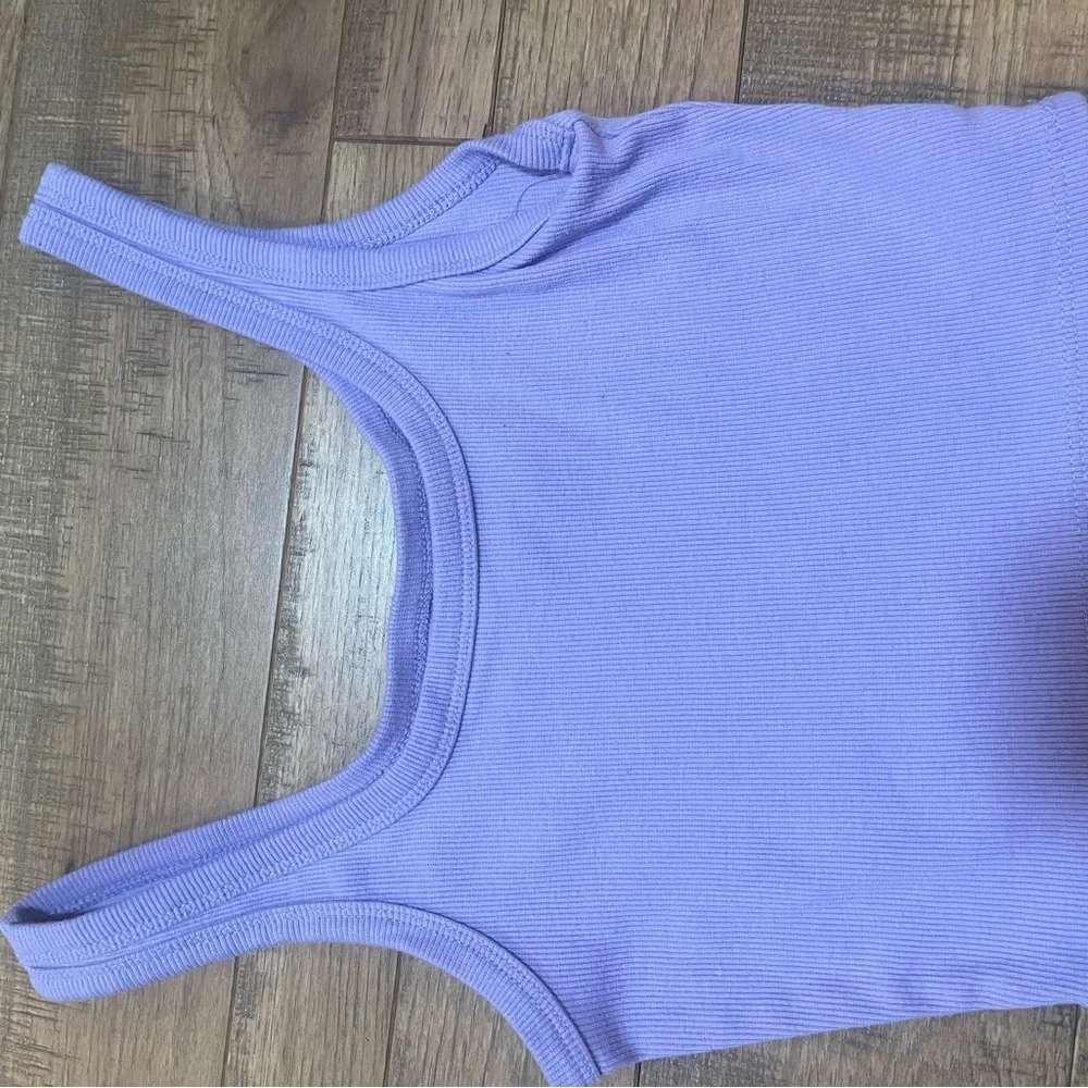 Lavender Ribbed Tank Top - Picture 2 of 2